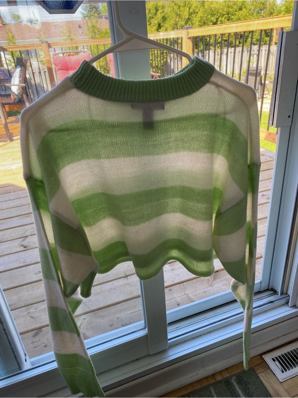 Streetwear Society Cropped Cowl Sweater in Light Green & White - Picture 2 of 12